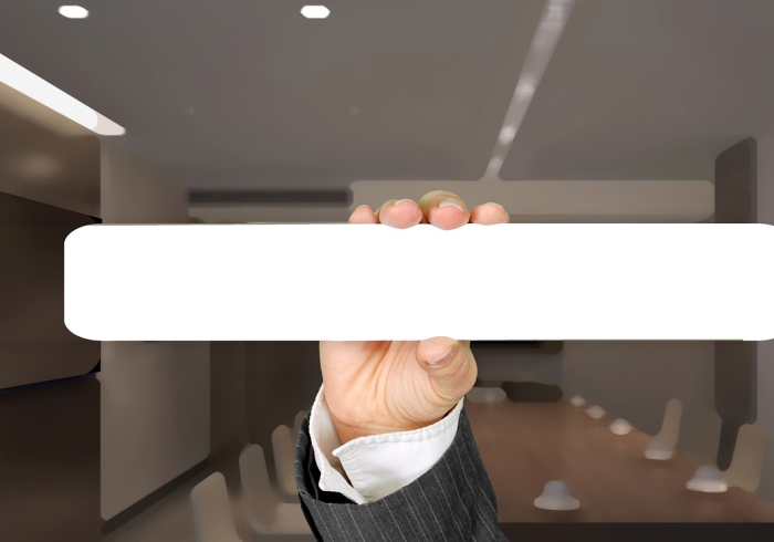 给大家讲解“狂飙大厅牛牛金花房卡”详细房卡使用教程